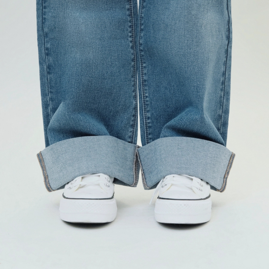Maternity Relaxed Jeans