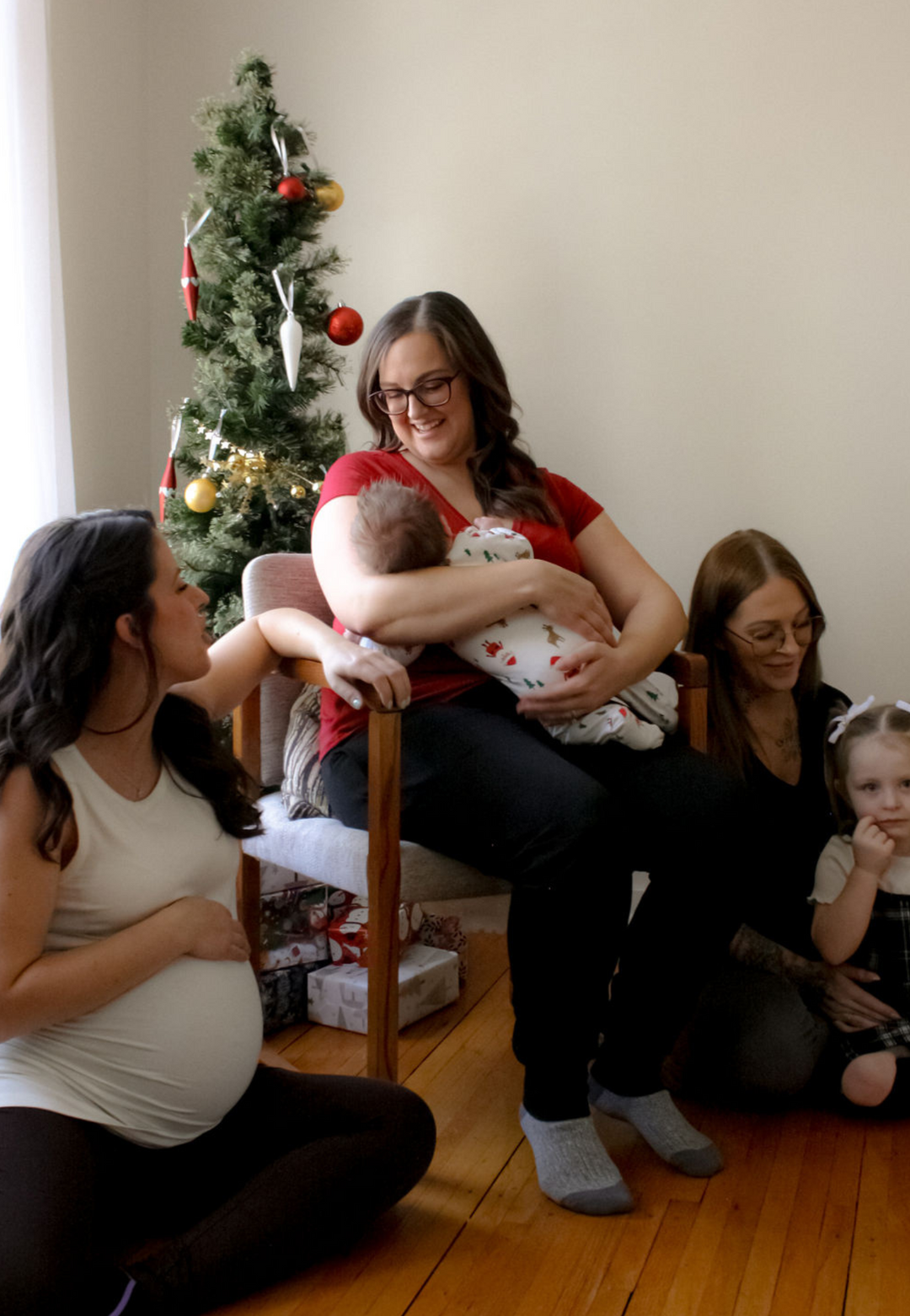 Ella Bella Basics| Crossover Maternity and Nursing Tee | Canada Ella Bella Basics| Crossover Maternity and Nursing Tee | Canada