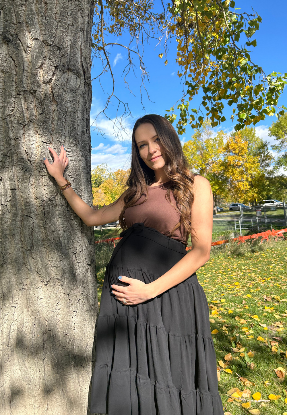 summer maternity dress. halter maternity dress. maternity skirt. babymoon dress. casual maternity dress. pregnancy dress. beach wear pregnancy.