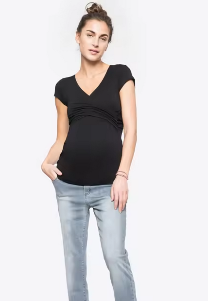 Maternity graphic tee.
Pregnancy t-shirts.
Maternity clothes.
Cute maternity outfits.
Pregnancy attire.