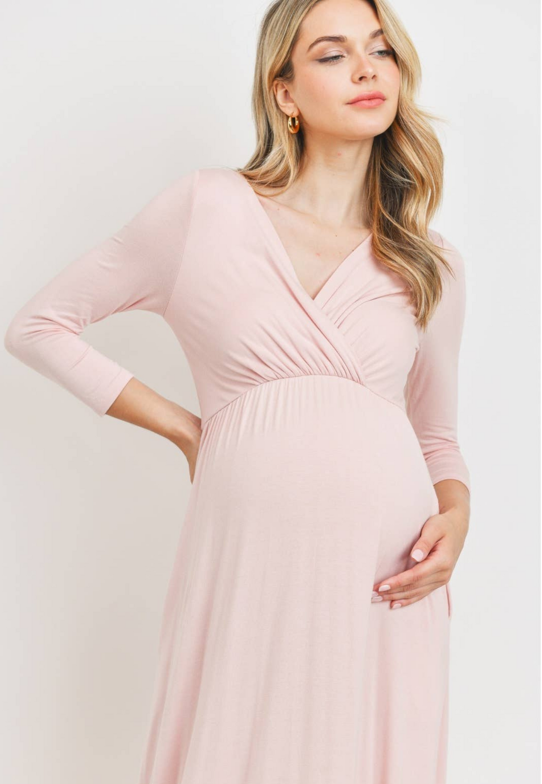 Maternity boutique. Maternity shops Canada. Maternity fashion Canada.   Maternity sundress. Baby shower dresses. Blush pink. Baby shower dress.