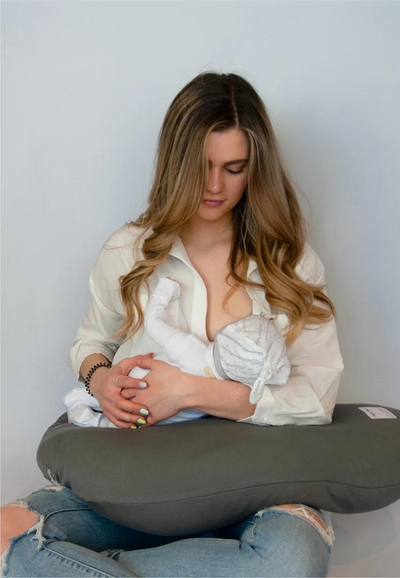 Nursing Pillow online Canada. Organic Cotton Nursing Pillow.  Breastfeeding accessories.  Breastfeeding Pillow Canada.  Nursing and Feeding Baby.
