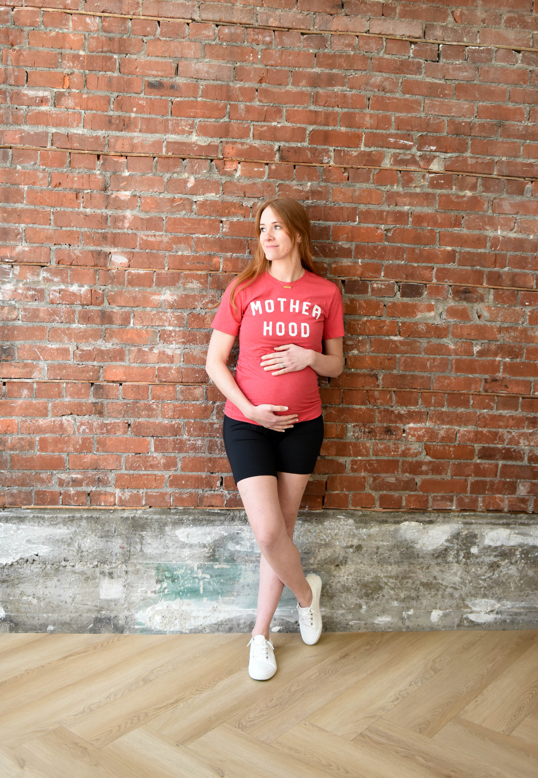 Motherhood brand. Mother hood maternity. Motherhood mat. Maternity stores Canada. Maternity graphic tee. Pregnancy top. Pregnancy t-shirt.